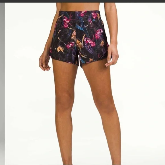 Lululemon hotty hot shorts